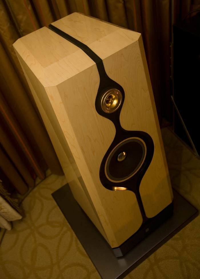 IMG_4935-kondo-field-coil-speakers-small