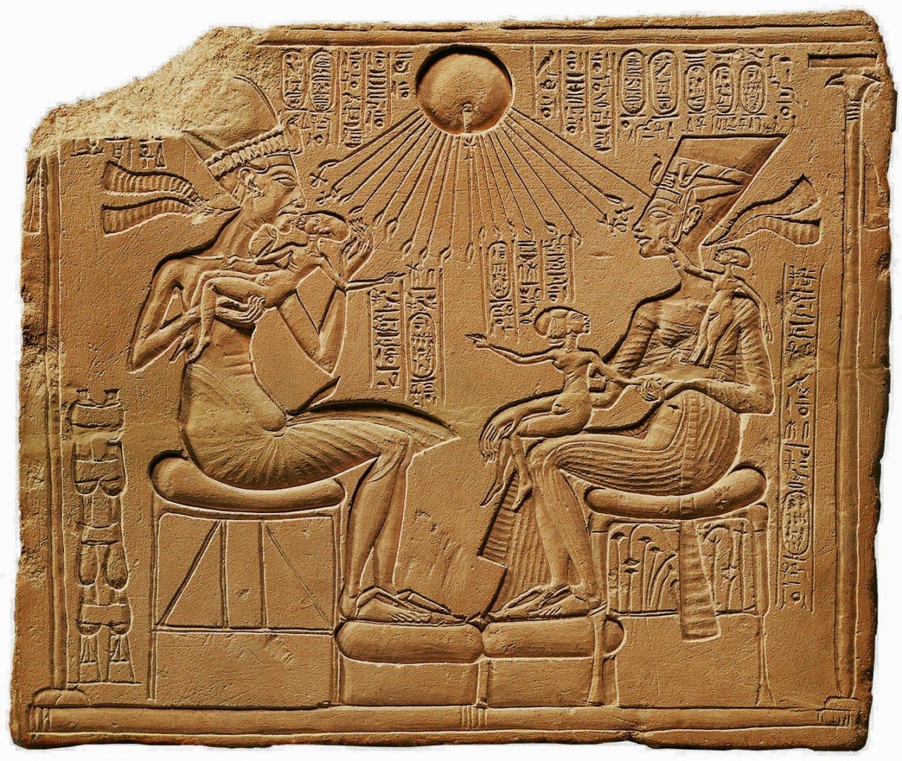 akhenaten-with-nefertiti-and-their-famil