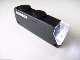 karmannyj-mikroskop-s-podsvetkom-zoom-60