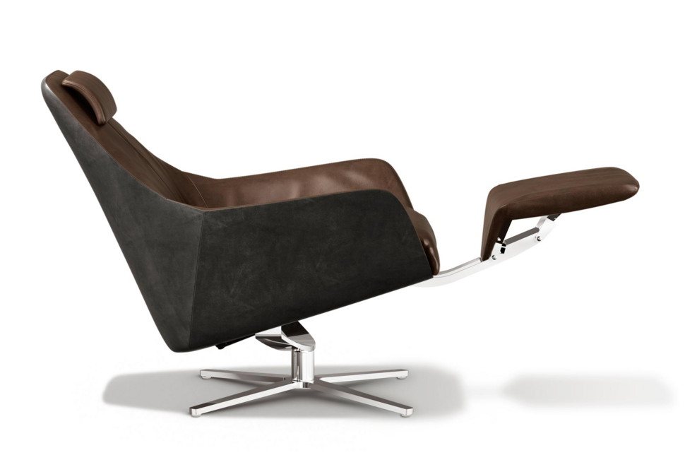 smooth-retro-style-armchair-from-de-sede