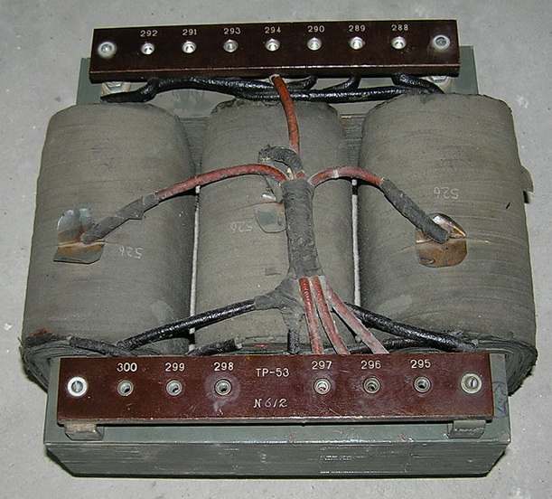 Анодный трансформатор. Анодный трансформатор от р-118. Трансформатор силовой, анодный, от р-118, для ГУ 81. Р-820м радиостанция. Анодный трансформатор от р-140.
