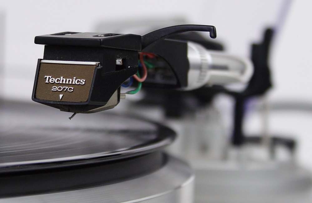 Technics q3. Technics sl-q3. техникс sl q3. technics sl-2000. audio technica vinyl 2025.