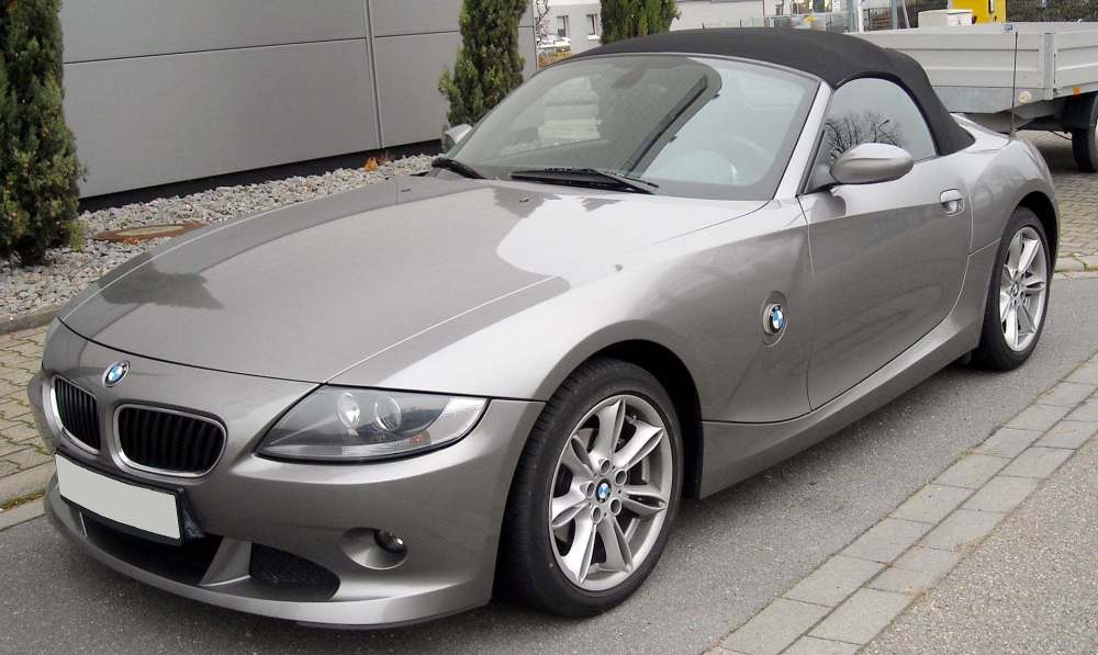 BMW_Z4_front_20081201.jpg