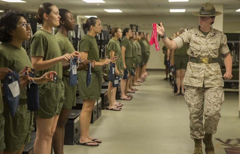 Women-Marines.jpg.cef887814ccac05b3b11151e63aa06f0.jpg