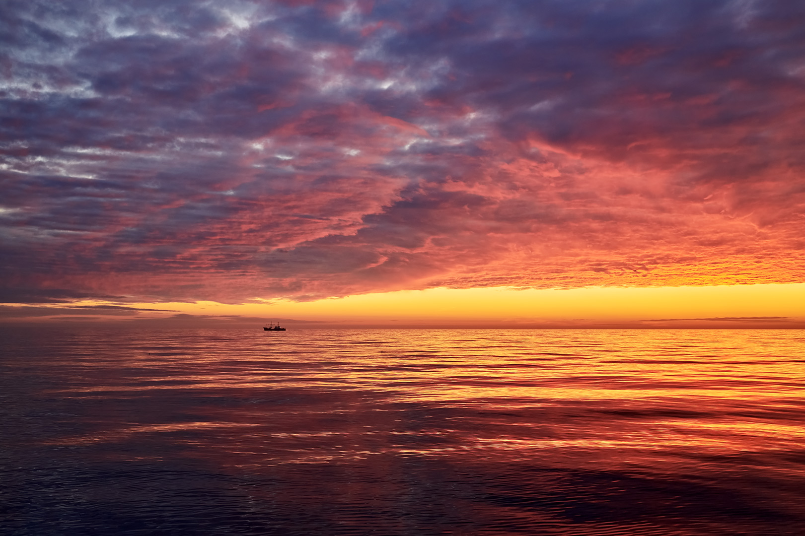 Конец моря. Фотографирую закат. Фото заката без моря. Закат сегодняшний закат.