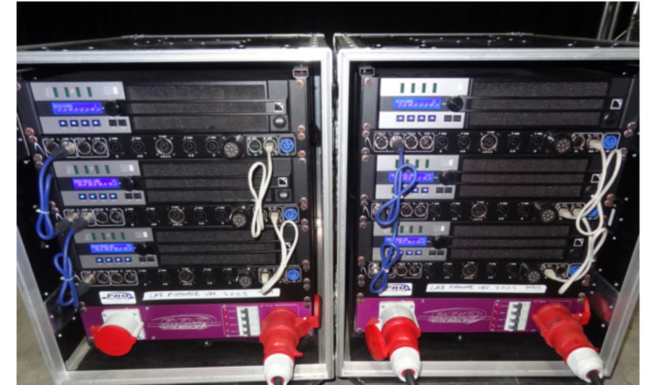 Рэковый шкаф для звукового оборудования. Рэк с усилителями. Реле промежуточное рэк 78/4 dc 24в. Рэк установка. Рэк установка.