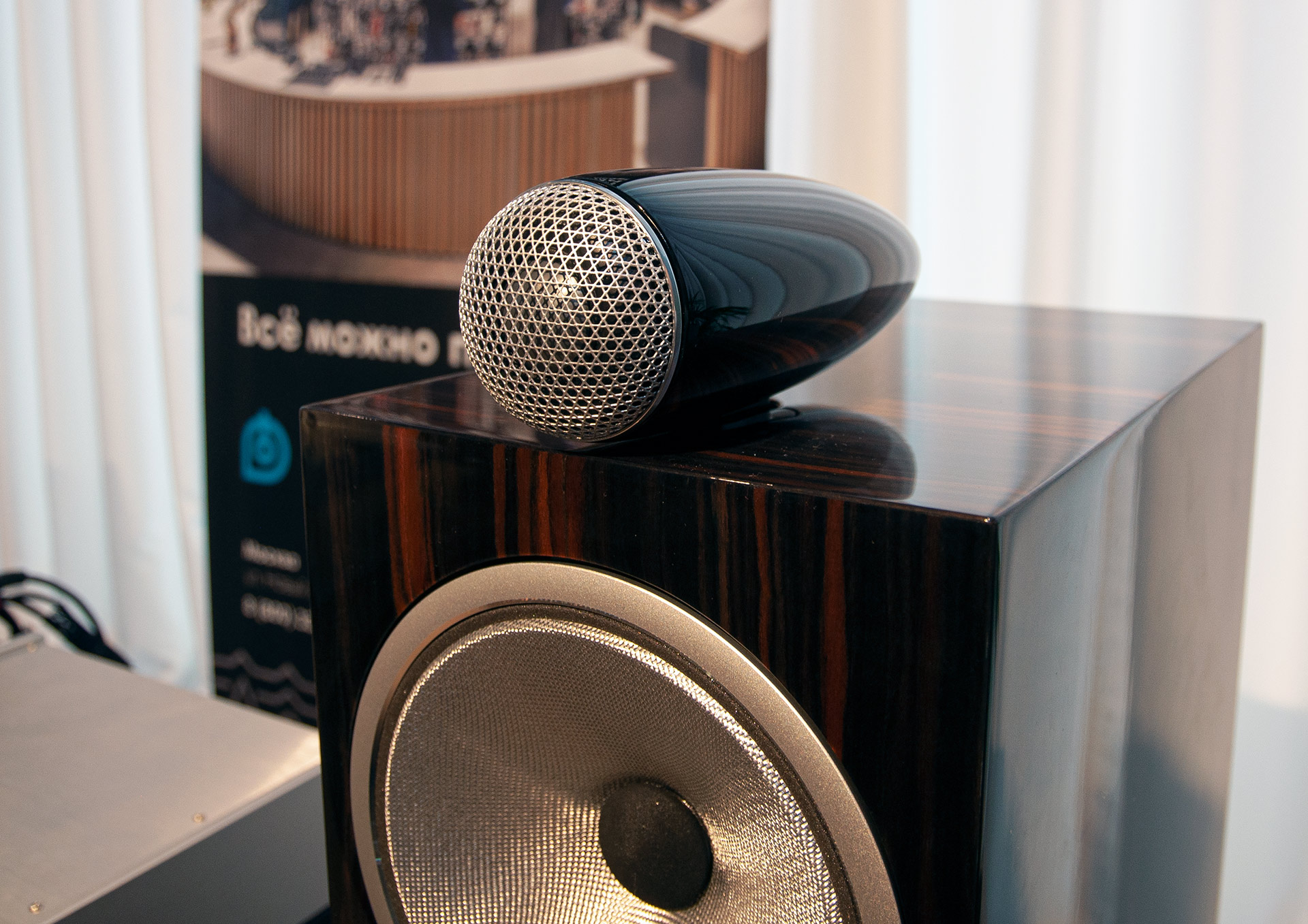 Обзор. B&W 702 Signature. Новые технологии, новый уровень Soundex.ru